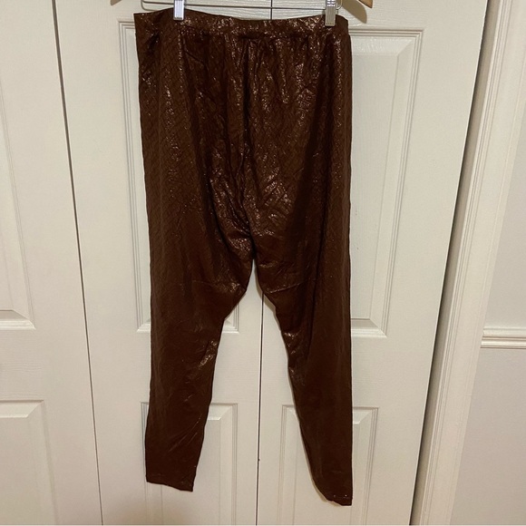 Skims NWT Shimmer Metallic Foil Logo Brown Leggings Size 4X - Picture 8 of 8